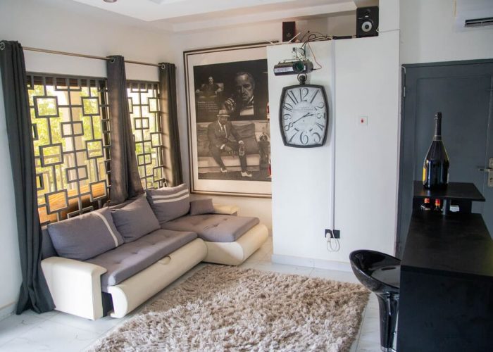 Genral’s Lounge-Room 1-11