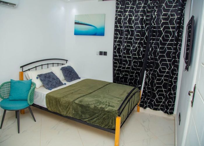 Genral’s Lounge-Room 2